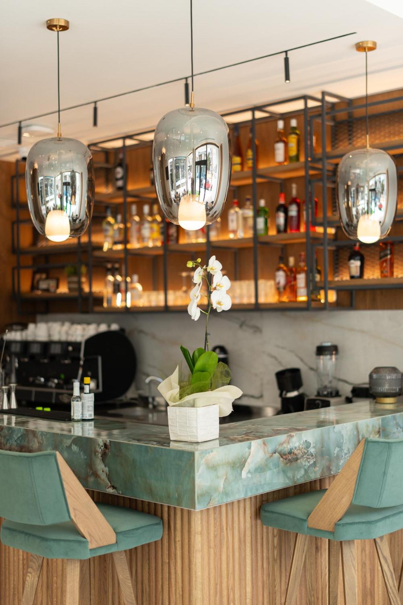 Volos Inn Hotel 外观 照片